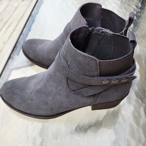 Kensie Charcoal Suede Ankle Booties
